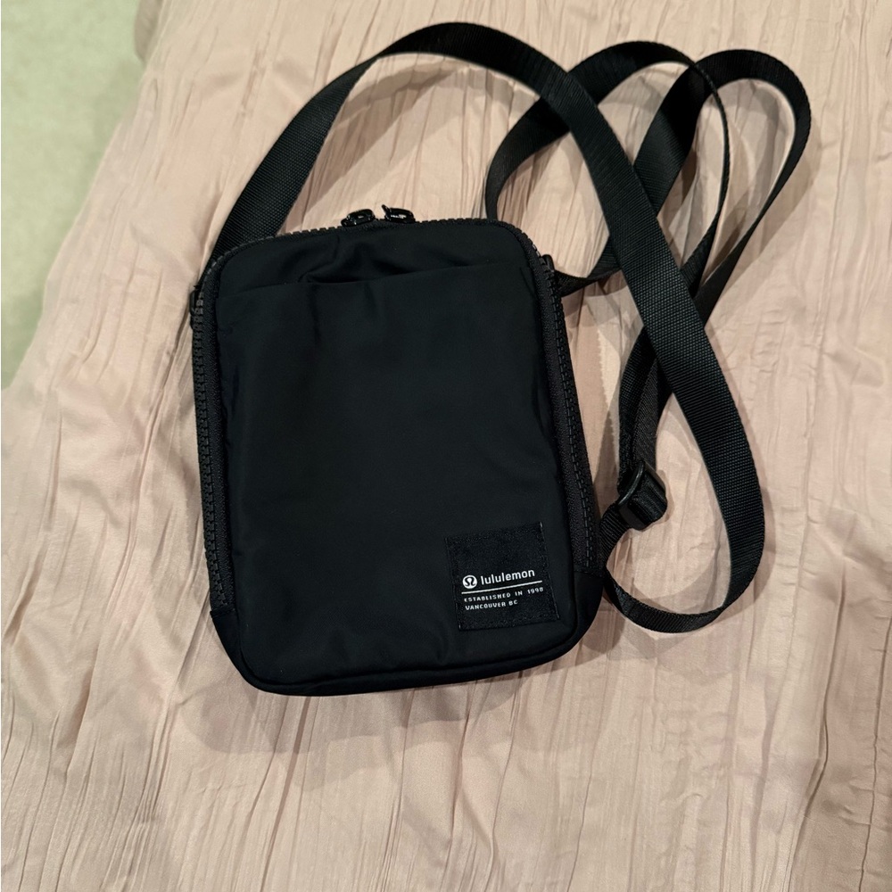 lululemon athletica Black Belt Bag